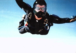 Shaun Patrick Brown skydiving