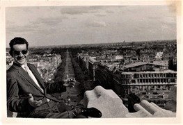 Thompson in Paris, 1956 August